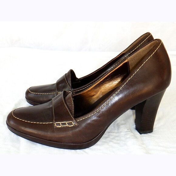 Liz Claiborne Flex brown leather heels - Picture 2 of 5